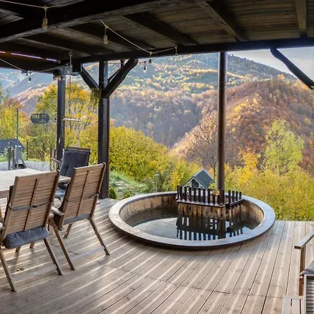 Amonte Mountain Lodge *